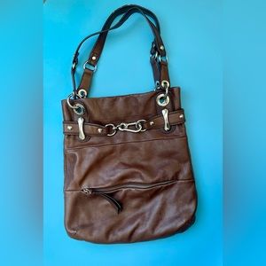 B Makowsky brown leather shoulder bag